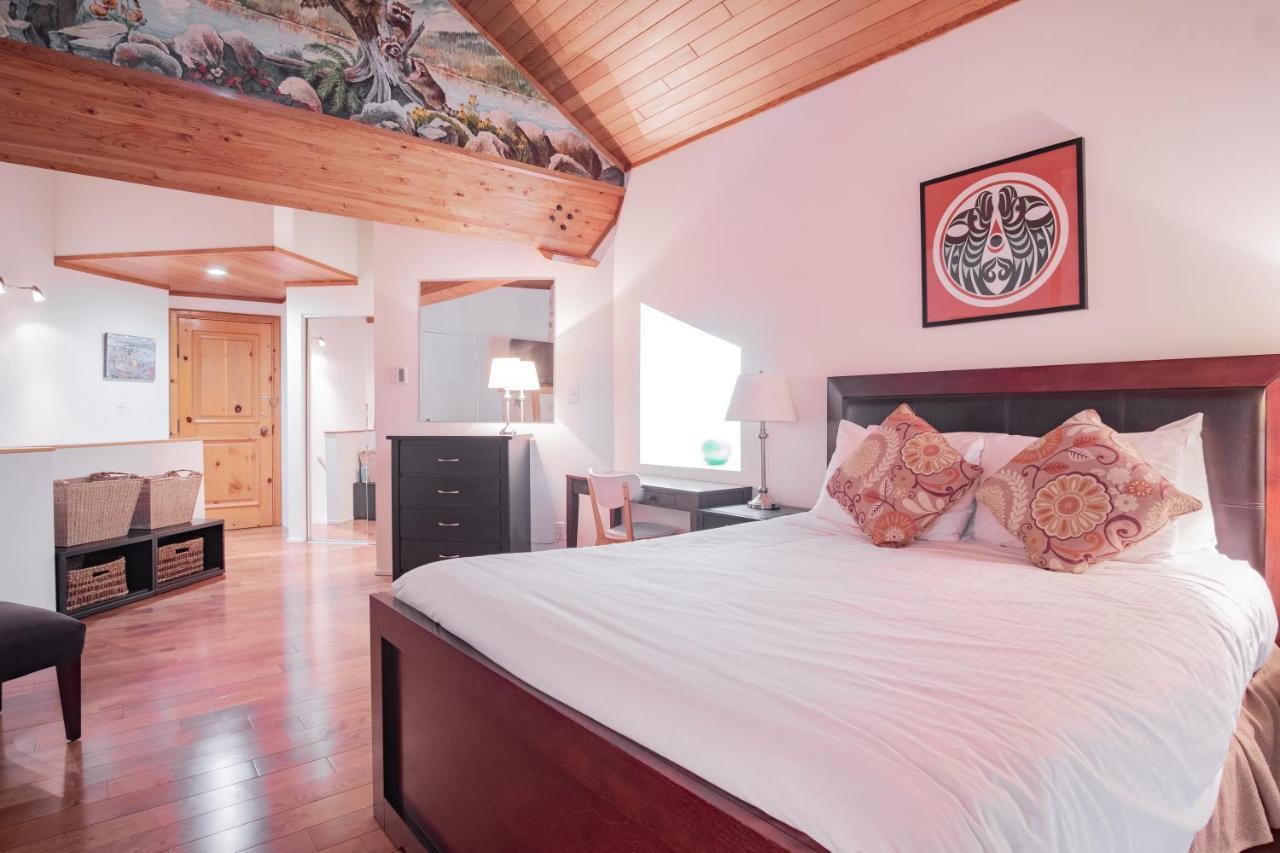 Villa Rainbow By Outpost Whistler Extérieur photo