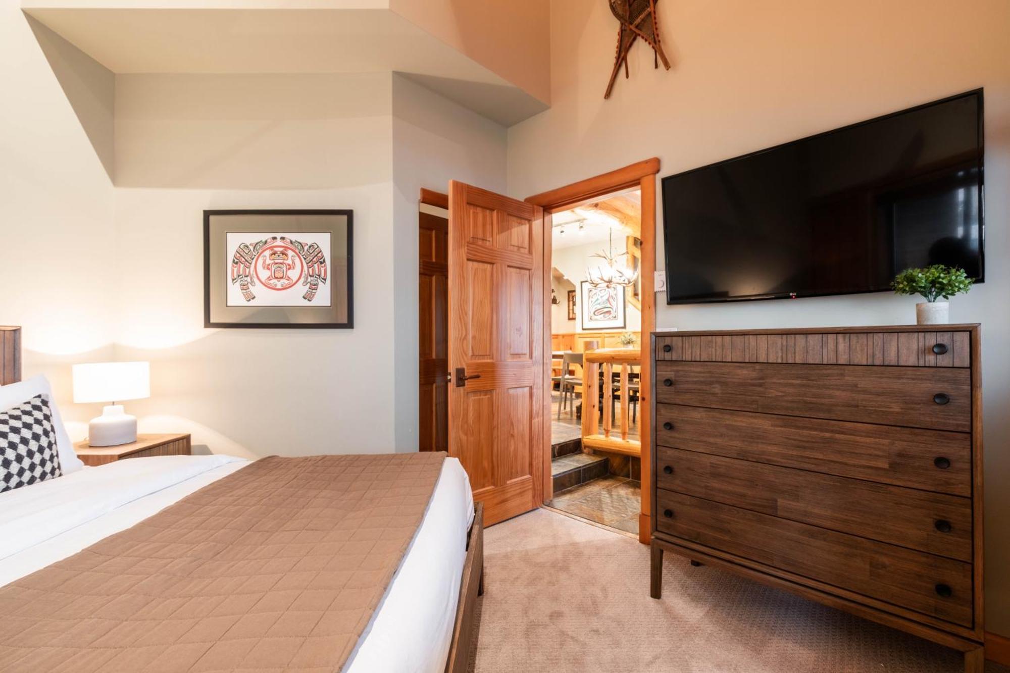 Villa Rainbow By Outpost Whistler Extérieur photo